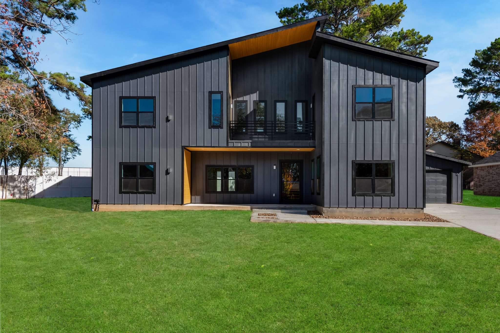 Dark House, Green Lawn